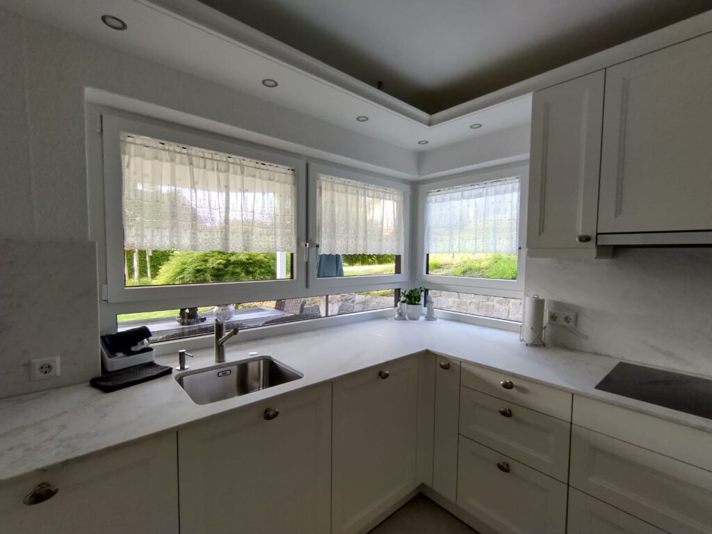 Armatur mit ausziehbarer Brause und großem und handlichem Hebel - © Altersgerecht Modernisieren